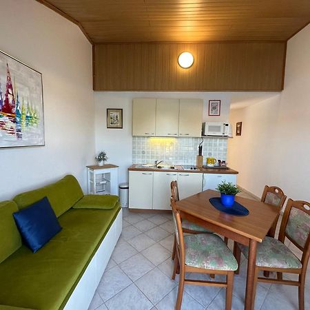 Lastovo Apartments Marija מראה חיצוני תמונה