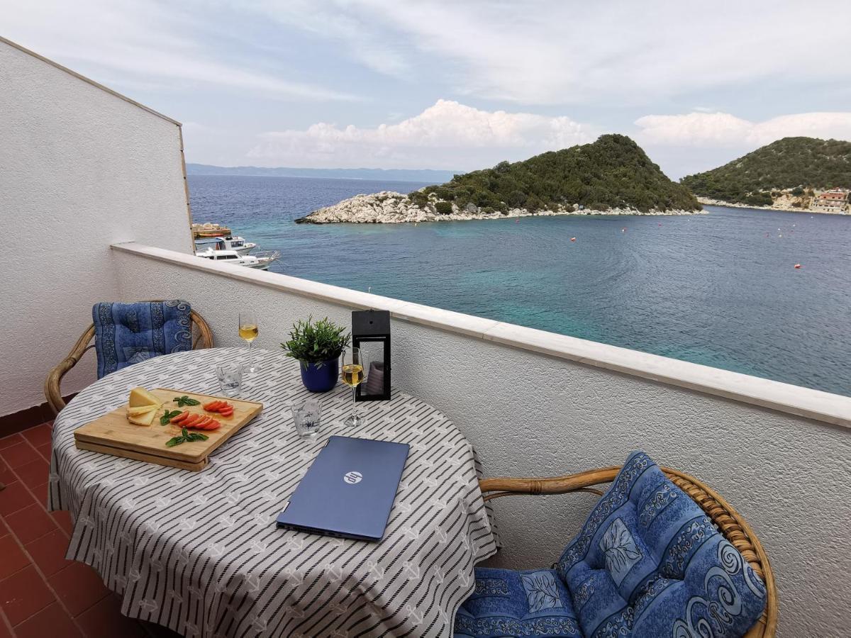 Lastovo Apartments Marija מראה חיצוני תמונה