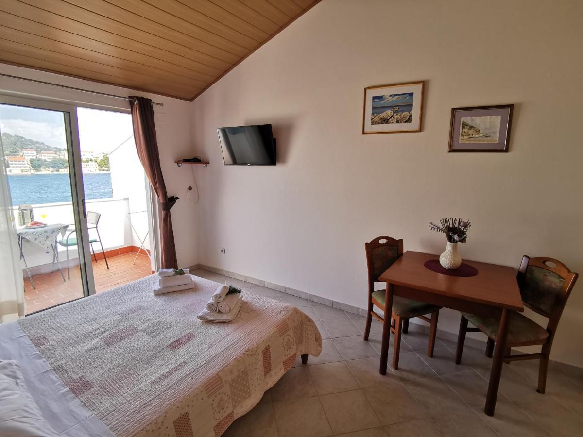 Lastovo Apartments Marija מראה חיצוני תמונה