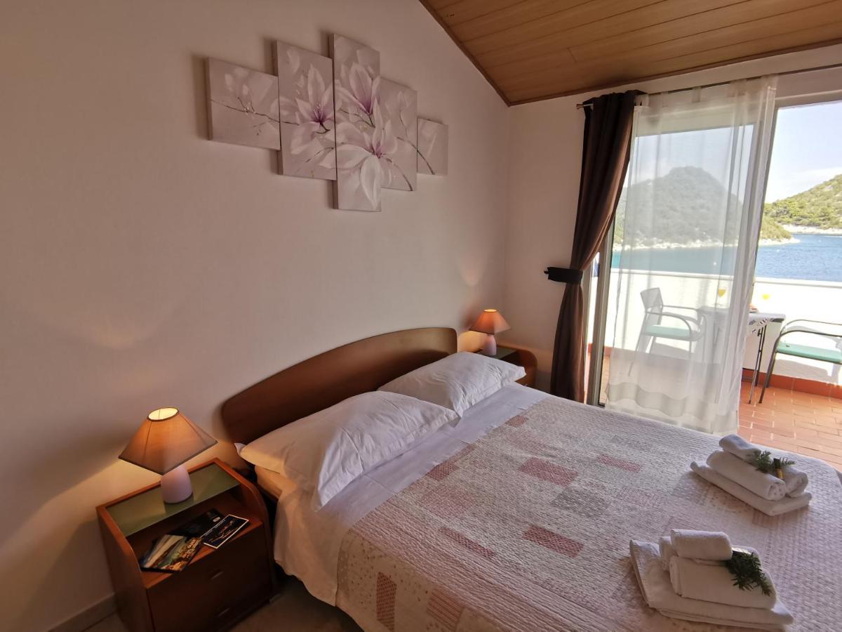 Lastovo Apartments Marija מראה חיצוני תמונה