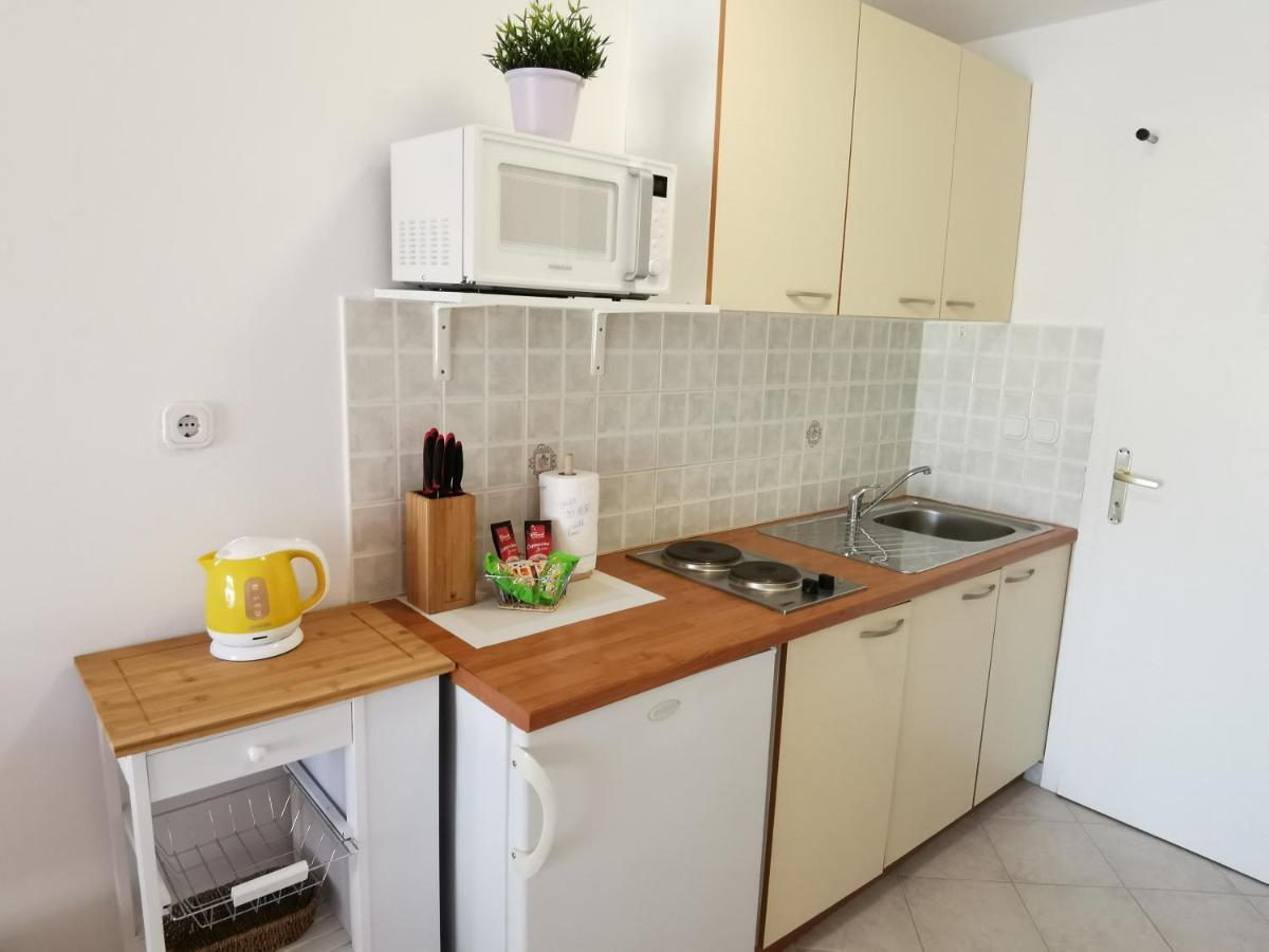 Lastovo Apartments Marija מראה חיצוני תמונה