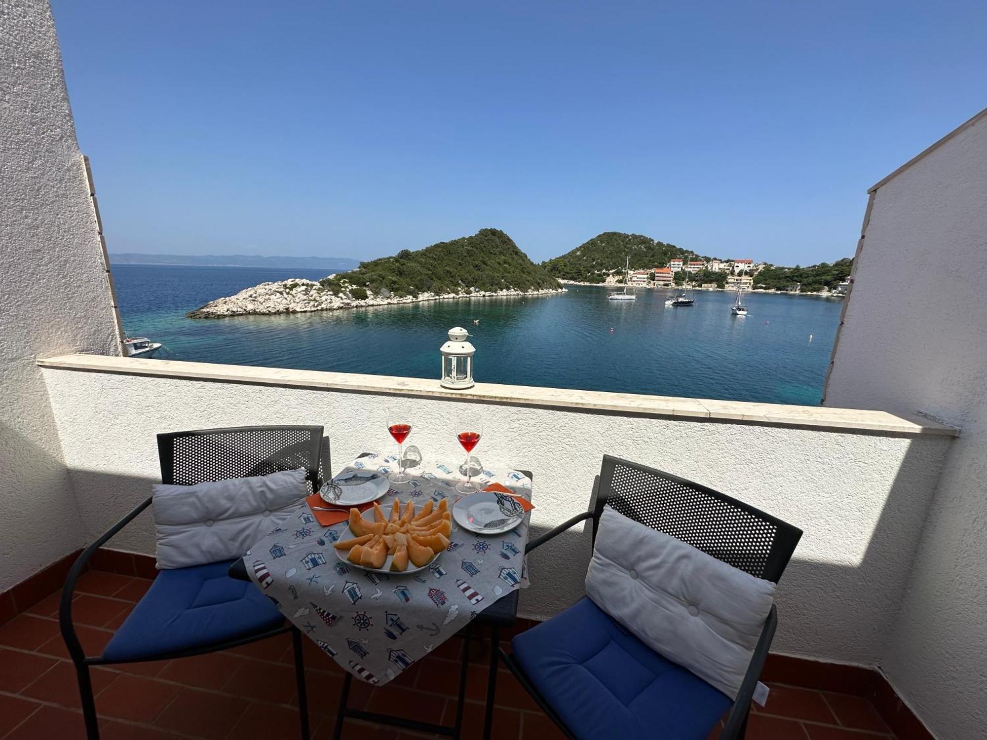 Lastovo Apartments Marija מראה חיצוני תמונה