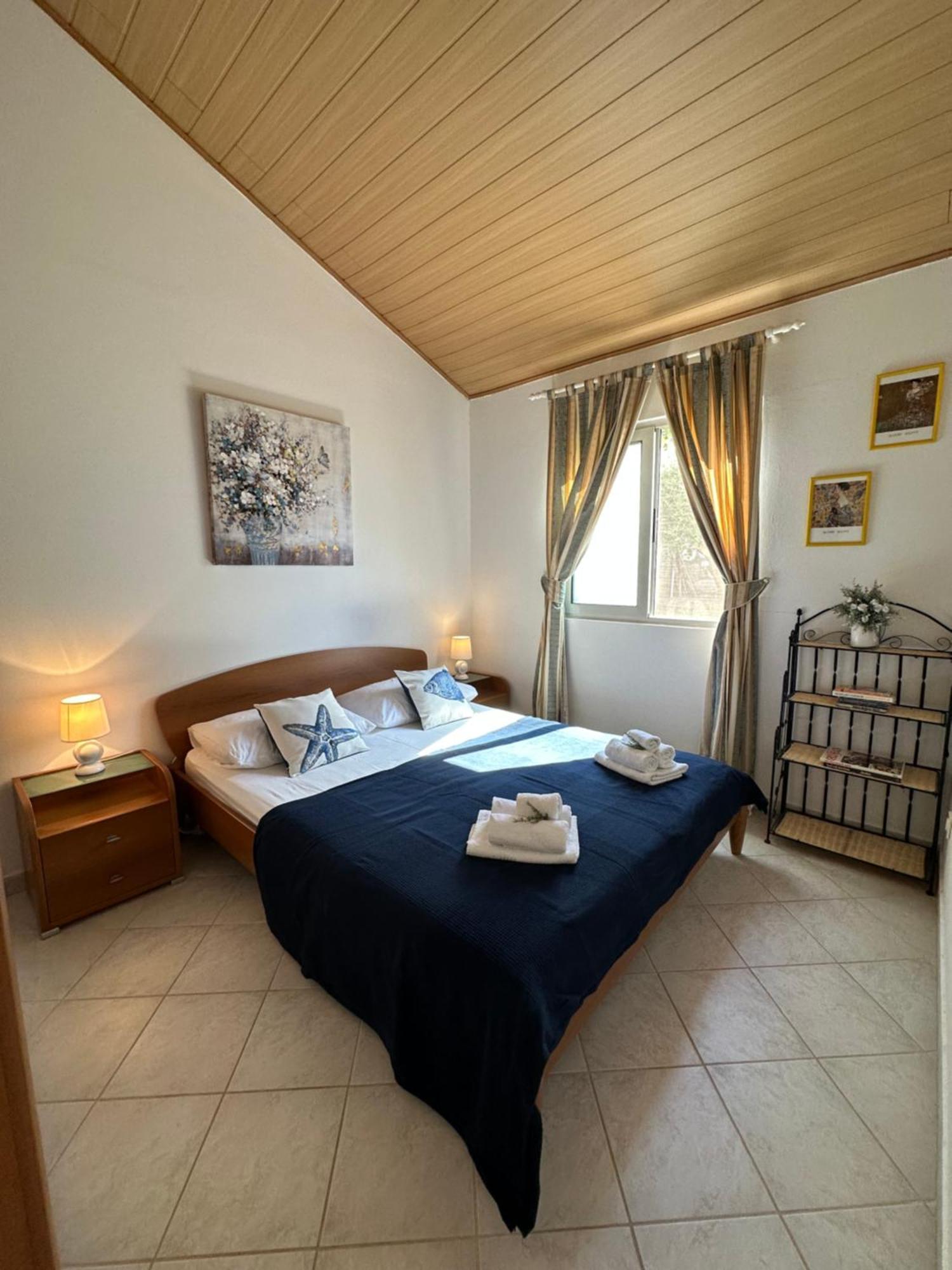 Lastovo Apartments Marija מראה חיצוני תמונה